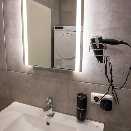 Apartment Hannibal - Design Lilie 2, Vw Naehe, Parkplatz, Kueche, Highspeed-wlan, Fitness, Solarium *